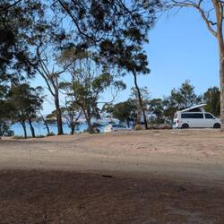 Wieder an unserem Campspot an der Lime Bay 😊