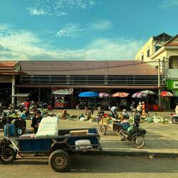 One side of the road - other side is new hotels.