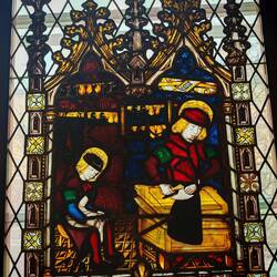 Витраж с изображением святых Криспина и Криспиана Стекло, свинец: роспись Франция. ХV в.