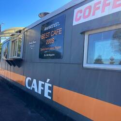 Verdammt! Da will man mal prämierten Kaffee trinken und dann ist zu.