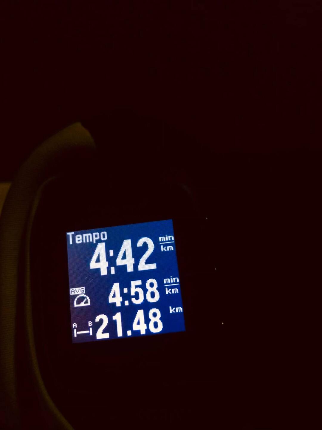 Beim Laufen interessieren mich die Minuten pro Kilometer; hier 21km mit einem 4:58er Schnitt