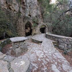 alte Zisterne des Klosters