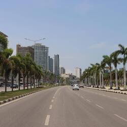 Das Stadtzentrum von Luanda...