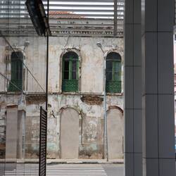 In Luanda trifft Moderne überall auf Historie...