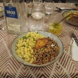 E Klassiker - Ghackets mit Hörnli