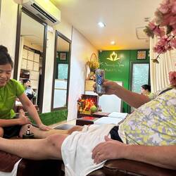1hr foot massage with fancy back breaking add ons that I'm still recovering from!