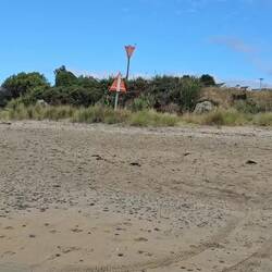 This couple we met (end of video) suggested a few spots that we visited layer in the day.