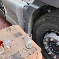 Schnell alles in Sicherheit gebracht, wir sitzen praktisch auf der Straße