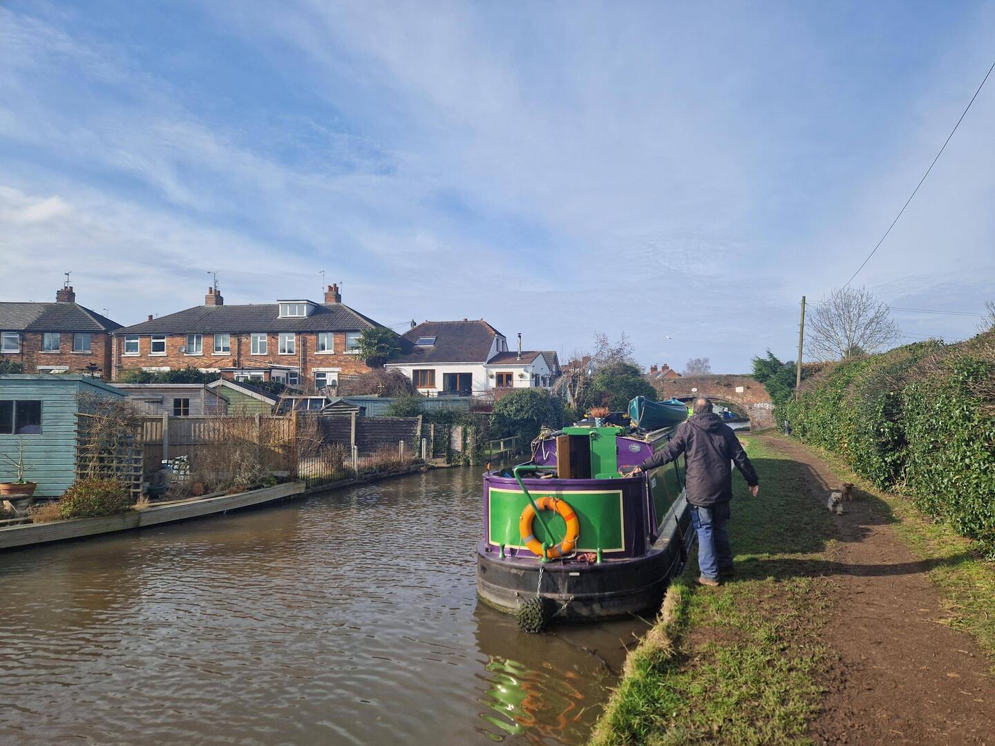 Moored in a residential area of Atherstone, but with very poor signal