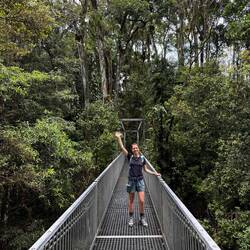 Chels modeling the bridge