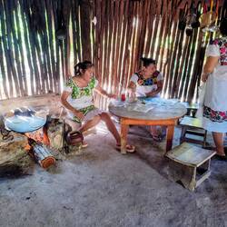 Aldea maya Ahau Chooc