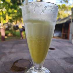 Am Ziel.. erst einmal einen frisch gepressten Pineapple Juce