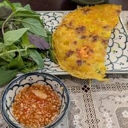 Bành Xéo, Vietnamese pancake with pork and shrimp