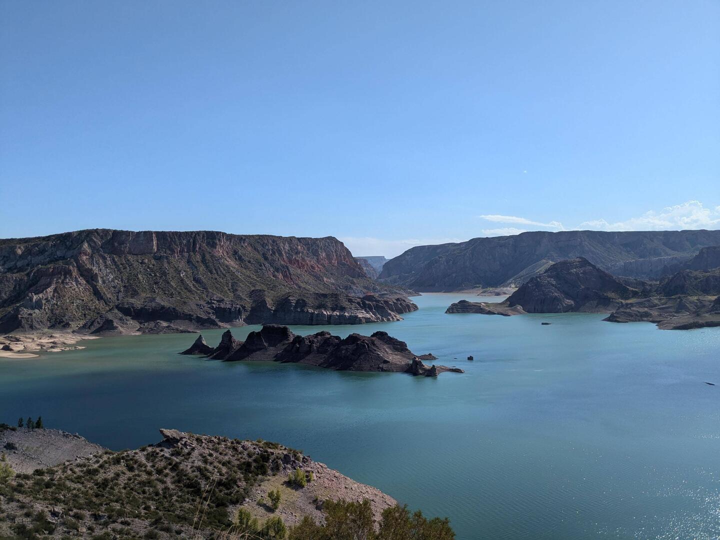 The lake in between of the canyons
