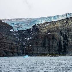 A closer look at one arm of Bertrab Glacier — Gold Harbour, SGI.