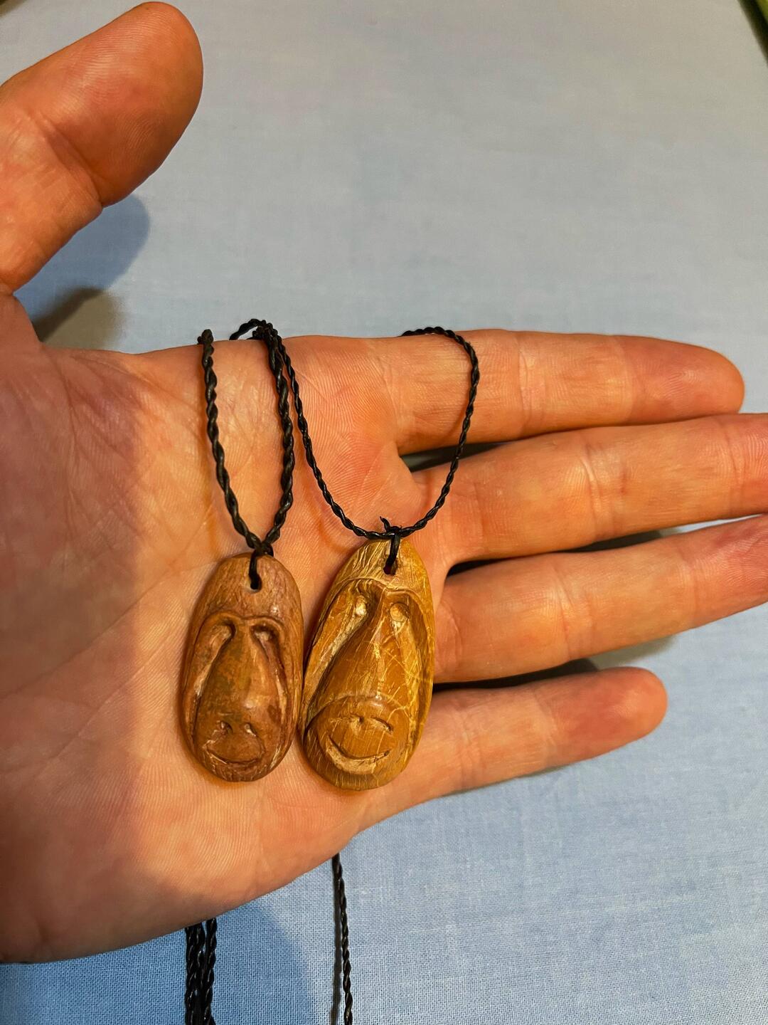 Het de Donny für ois selber gschnitzt 😭😍🙏🏽 Wow... (Isch en Orang Utan Chopf)