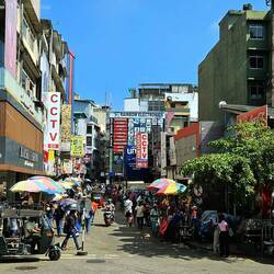 Typical Colombo street scene.