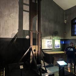 Die Guillotine im Hoa Lo Gefängnis