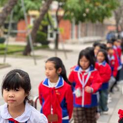 ...zusammen mit ganz vielen Schulkindern