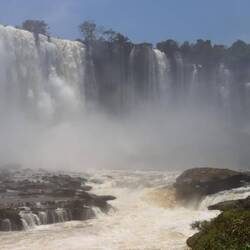 ...dafür aufgrund der Gischt nicht zum Verweilen gedacht