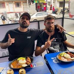 Los pausas y sus bandejas