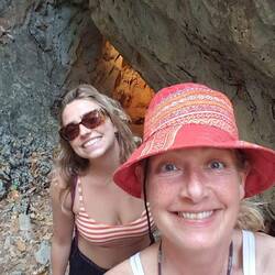 Am Ausgang der Höhle