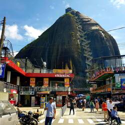 "La Piedra". 200 meters high, 704 steps.