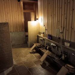 The preparation area in the bath house...no splashing allowed