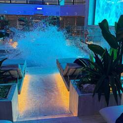 Bei heftigem Wellengang wird der Pool zum "Wellenbad"