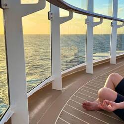 Yoga bei Sonnenuntergang