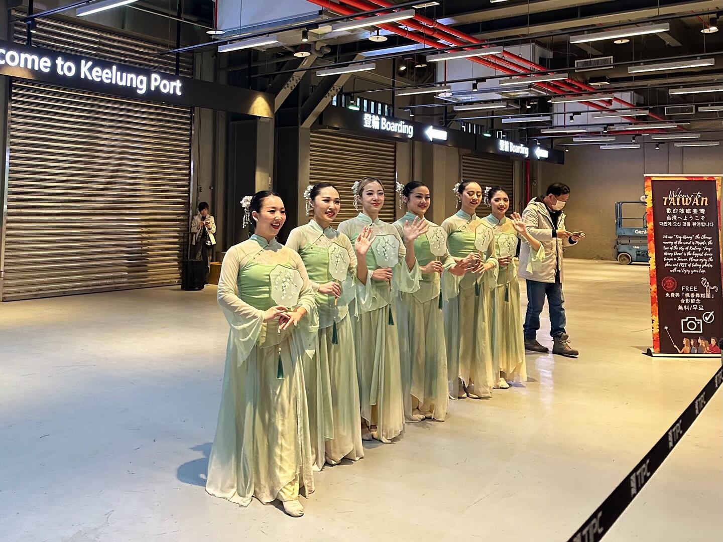 A warm welcome at the Taiwan port of Keelung