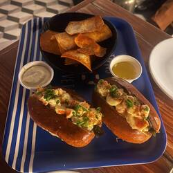 Lobster sandwich