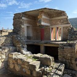 Knossos palace ruins