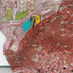 Riesenbild nur aus gepressten Kronkorken.