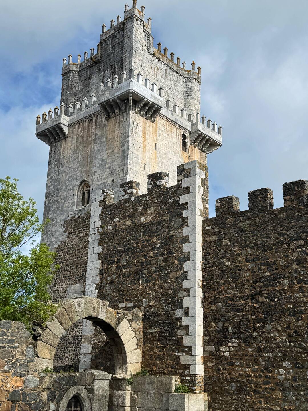 Torre Ménagem der Burg
