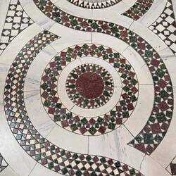 Und immer wieder schöne Mosaike