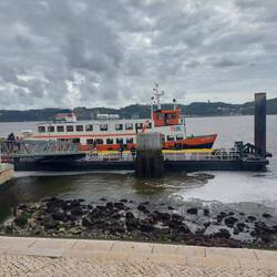 Mit der Fähre über den Tejo