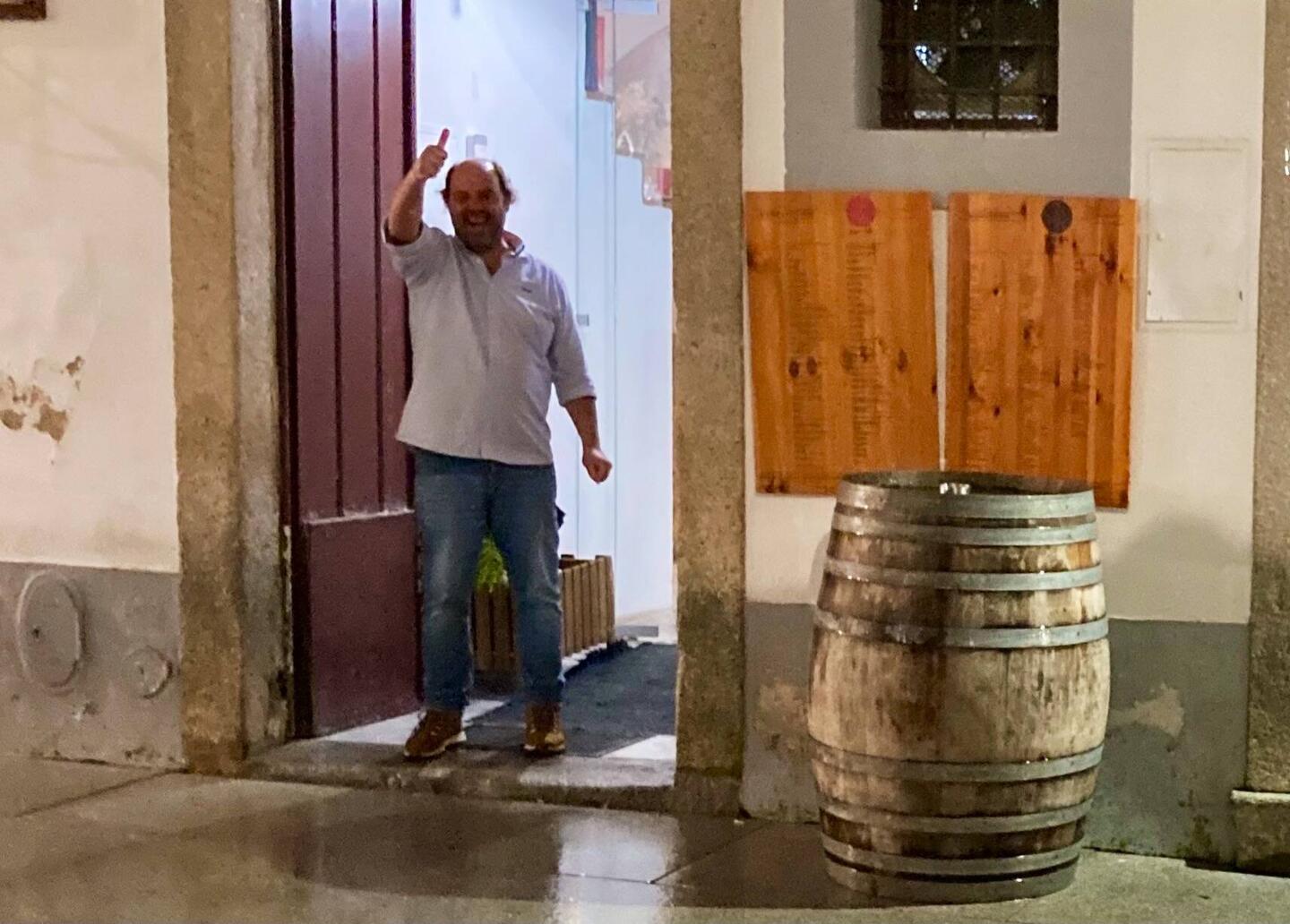 Erster Abend in Evora - Pedro entdeckt mich schon von weitem