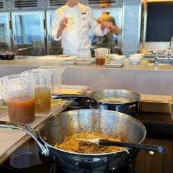 Der nächste Schritt wird vom Chefkoch erklärt