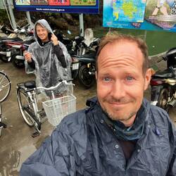 Bei der Fahrradtour regnet es