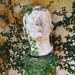 Römische Kopfstatue