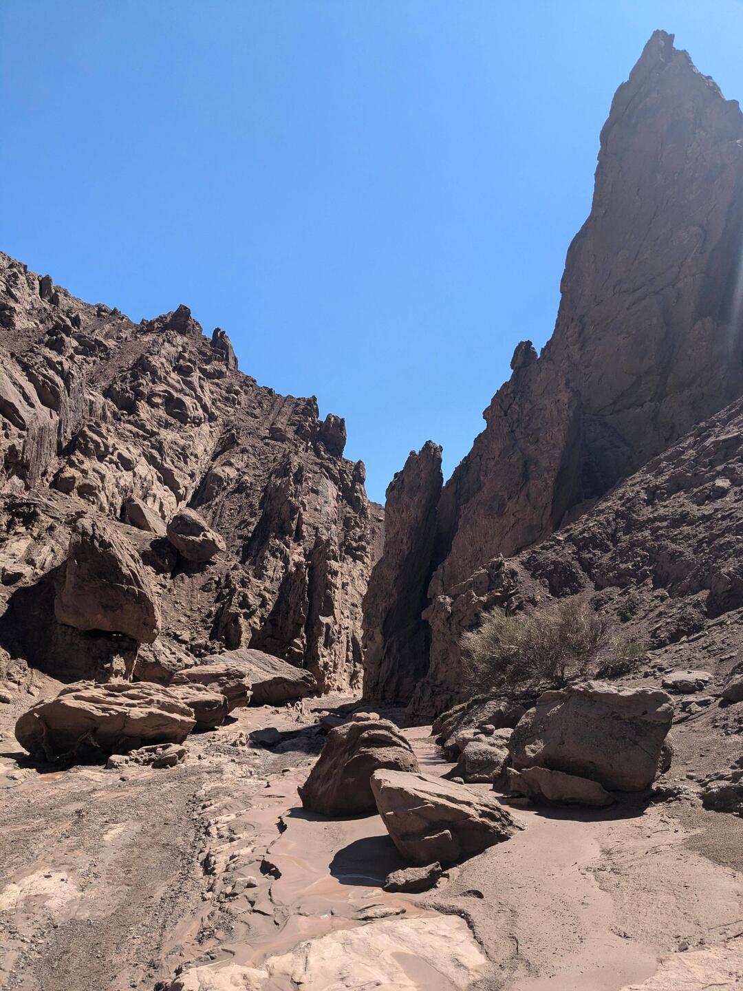 Entrance to the canyon with great rockformations