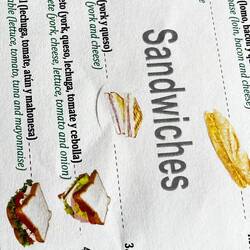 Ein "vegetarisches" Sandwich.... mit Tunfisch. Hier leider Standart 🙈