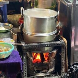 Hier wird Reis gekocht