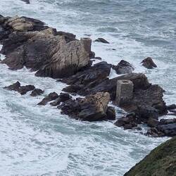 Hier sieht man noch zwei Stützpfeiler