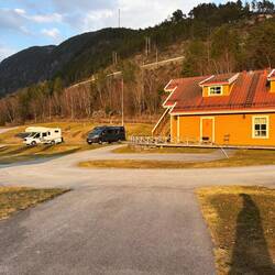 Für heute Nacht habe ich einen hübschen Campingplatz mit Aussicht gefunden ...