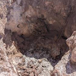 Salzgrube, alles was man sieht ist Salz Kristall nur verdreckt