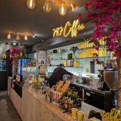 787 Café