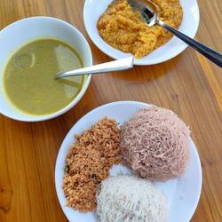 Dahl, Fischcurry, Sambol