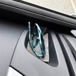 Die Sonnenbrille blieb heute in ihrer Ablage